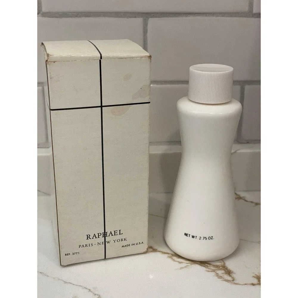 Vintage Replique by Raphael Perfumed Talc Powder 2.75 oz New Box Scented Squeeze